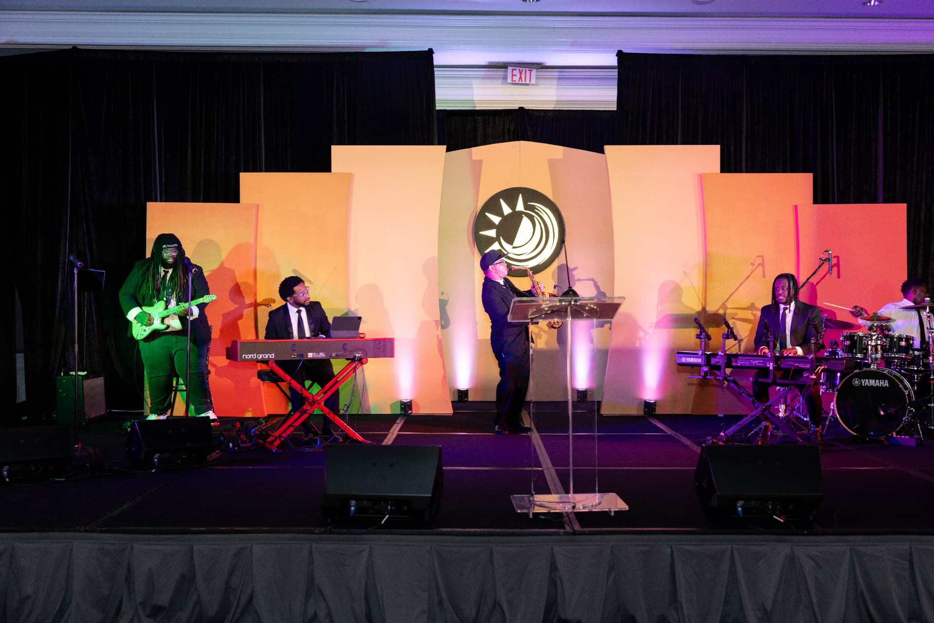Live band gala stage planned by Kingsley Event Consulting