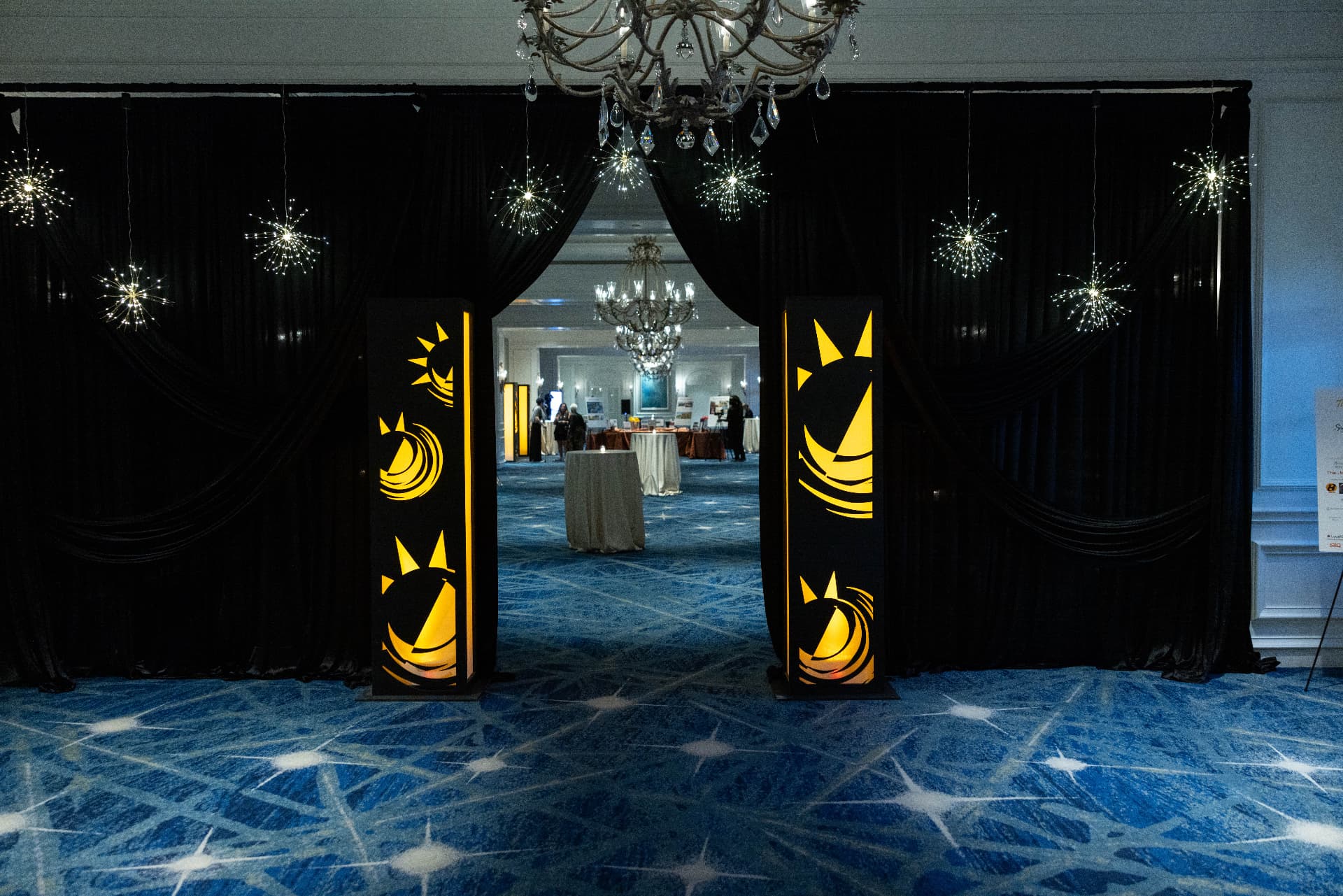 Starlit gala entrance planned by Kingsley Event Consulting
